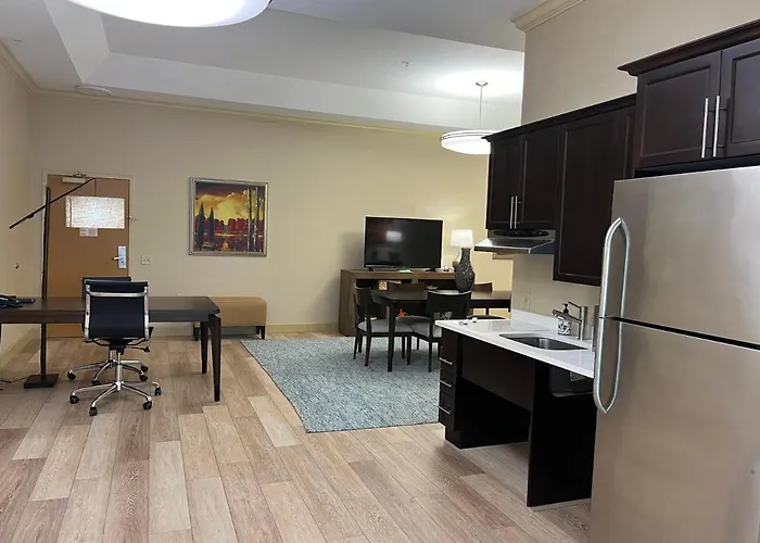 Hawthorn Extended Stay By Wyndham West Palm Beach